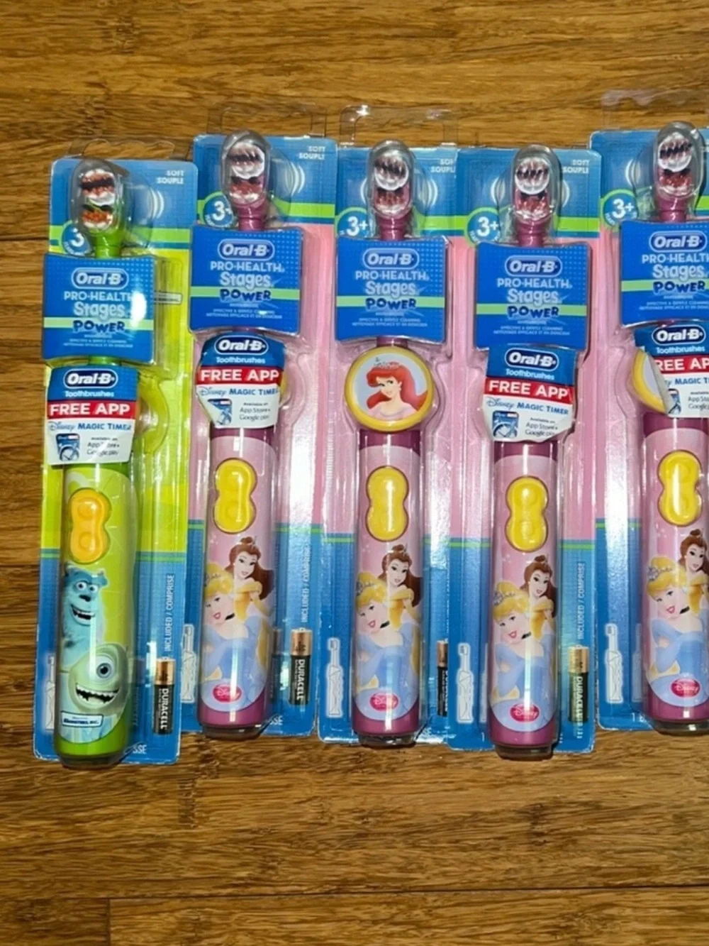 Oral B pro health stages electric toothbrush bundle of 5 NWT